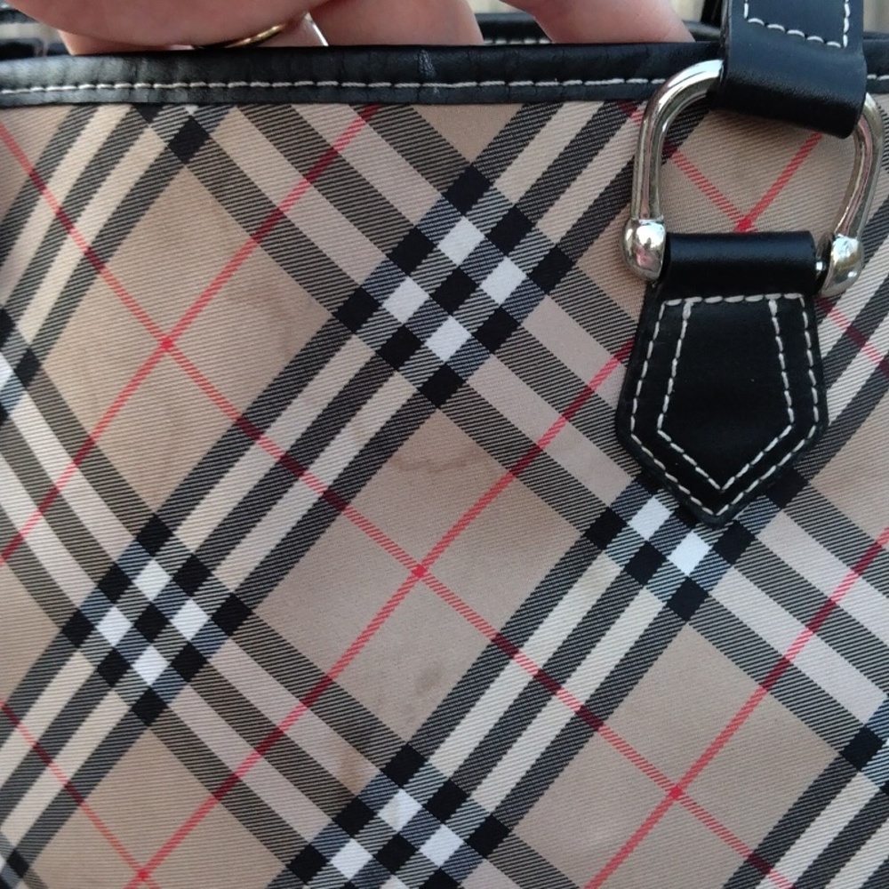 Burberry handbag - Picture 6 of 13